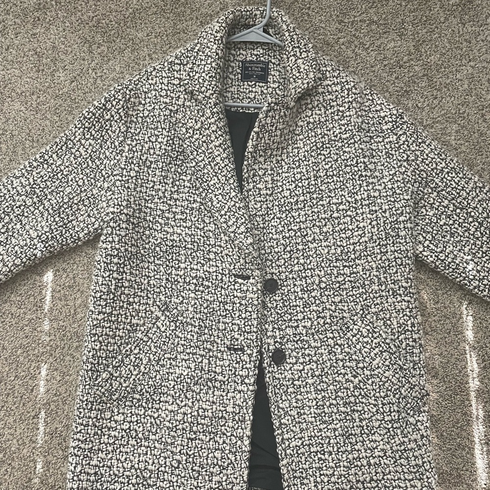 A&F Women’s Black and White Wool Coat